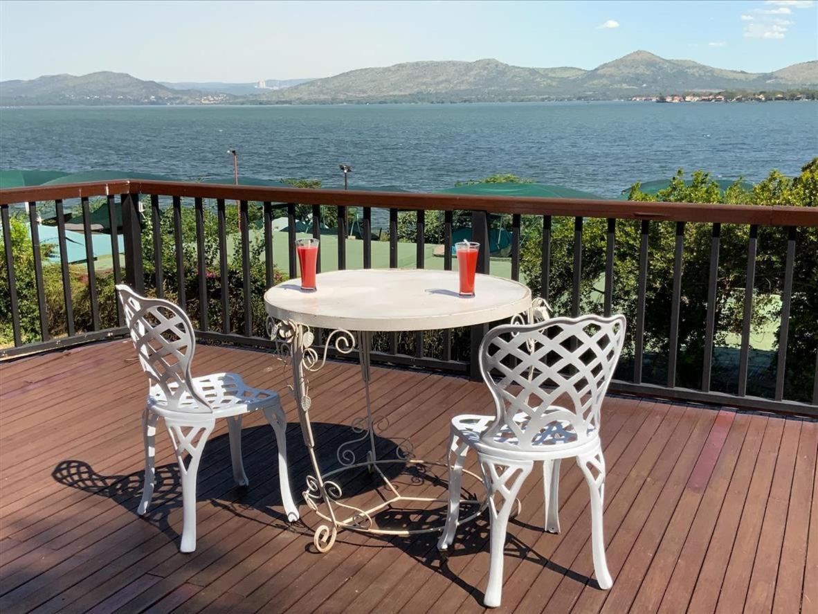 Marina Views Guesthouse Hartbeespoort Exterior photo